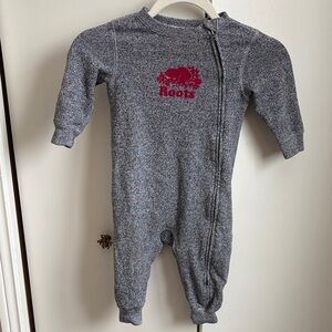 Roots Heathered Gray Kids Footie 18-24 months pink decal